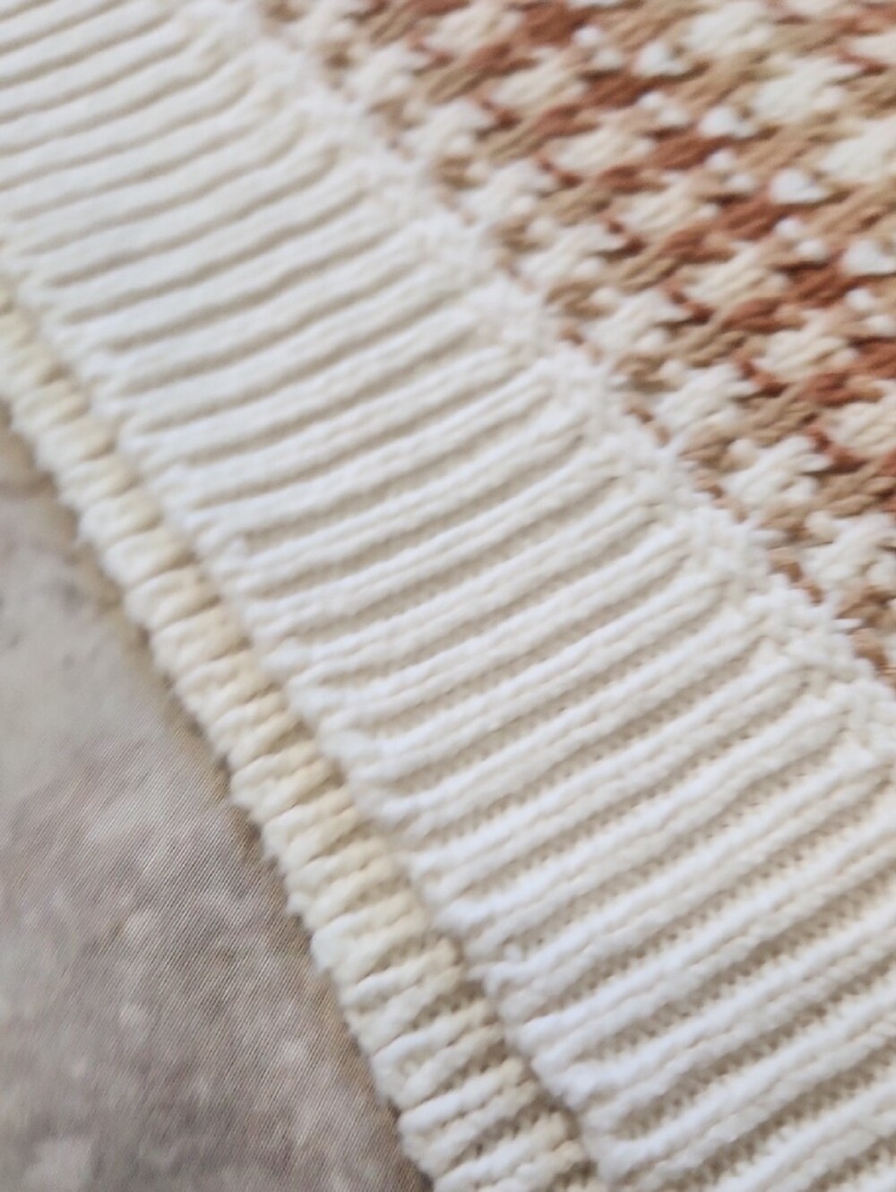 Universal Thread Cream and Brown Houndstooth Crewneck Sweater - Picture 6 of 11